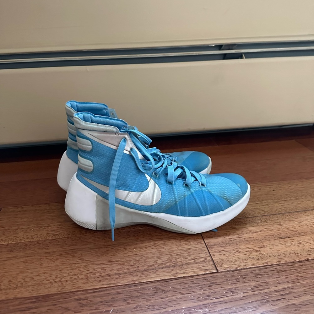 Light Blue Basketball Shoes